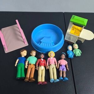 VTG Little Tikes Grand Mansion People Family Twins Pool Kitchen Wheelchair Ramp